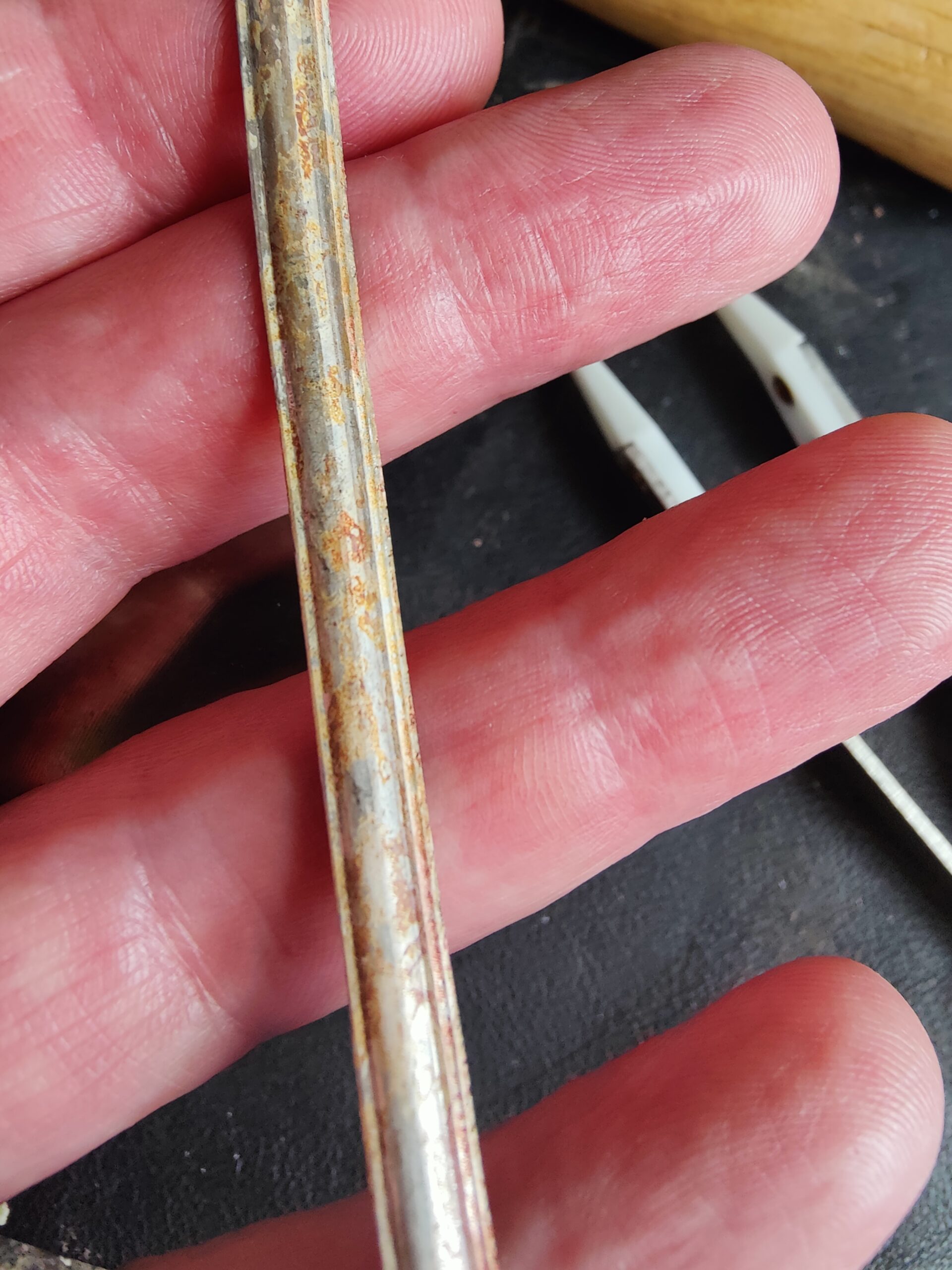 Smeltning, valsning, formning, lodning og polering