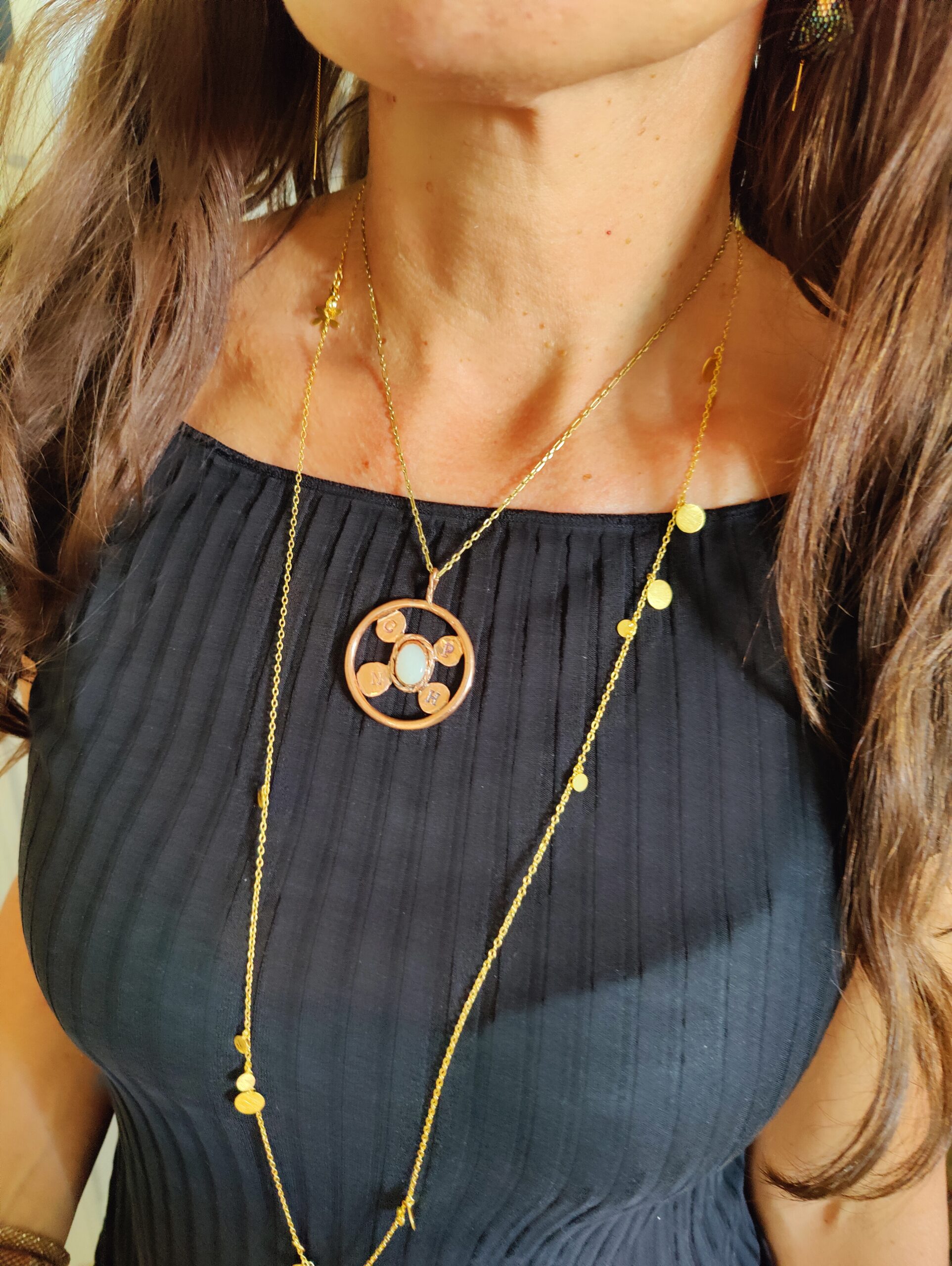 Unika vedhæng i kobber med natursten fra Thorupstrand